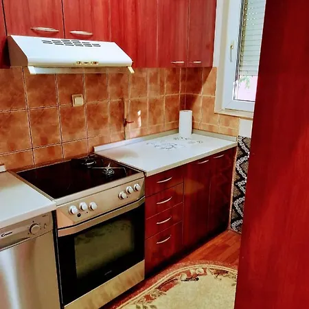 Stan Na Dan J & M Apartment Vrsac